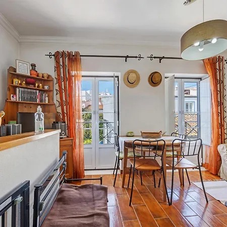 - A Casa Dos Avos