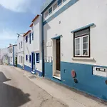 - A Casa Dos Avos