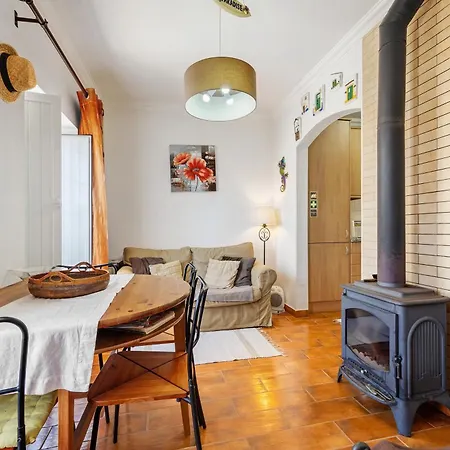 - A Casa Dos Avos בורגאו