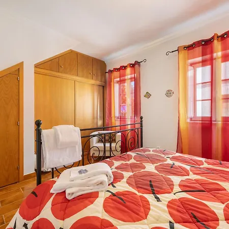 - A Casa Dos Avos בורגאו